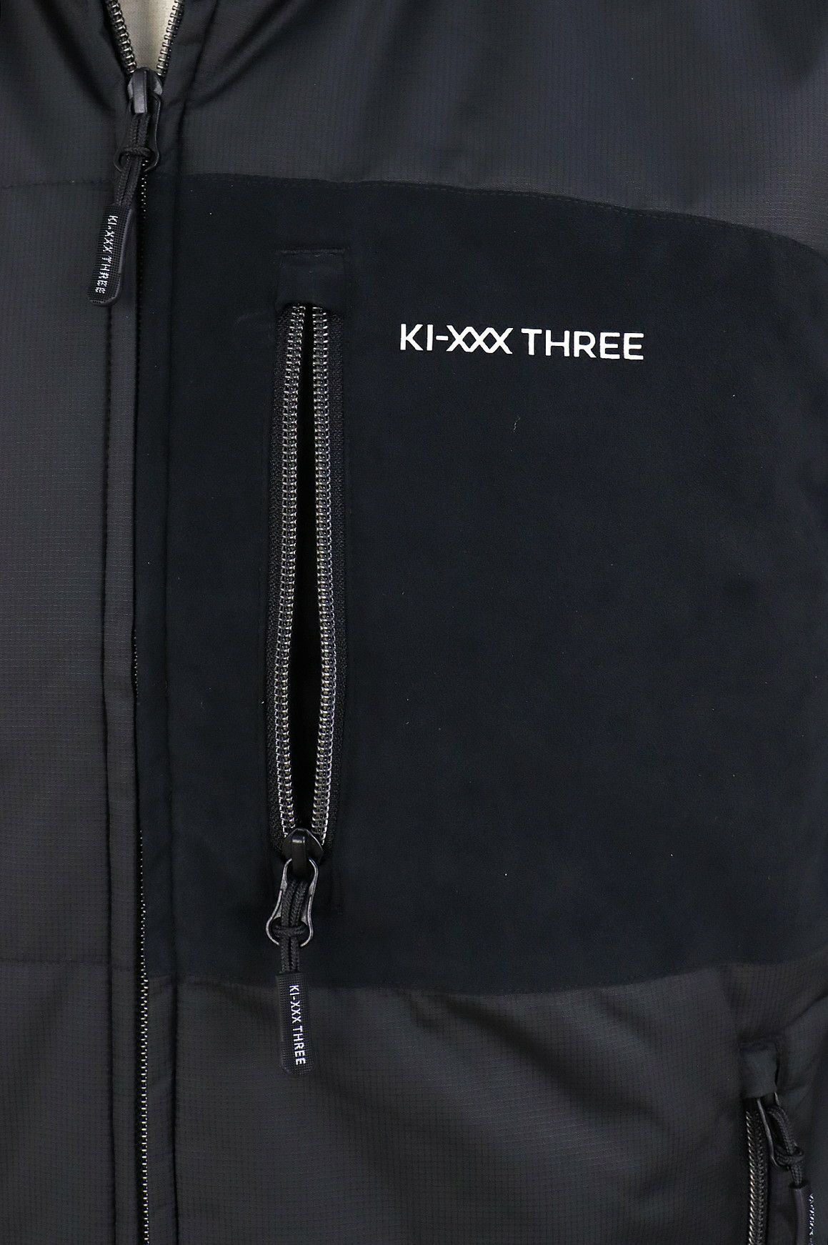 キックスリーのブルゾン