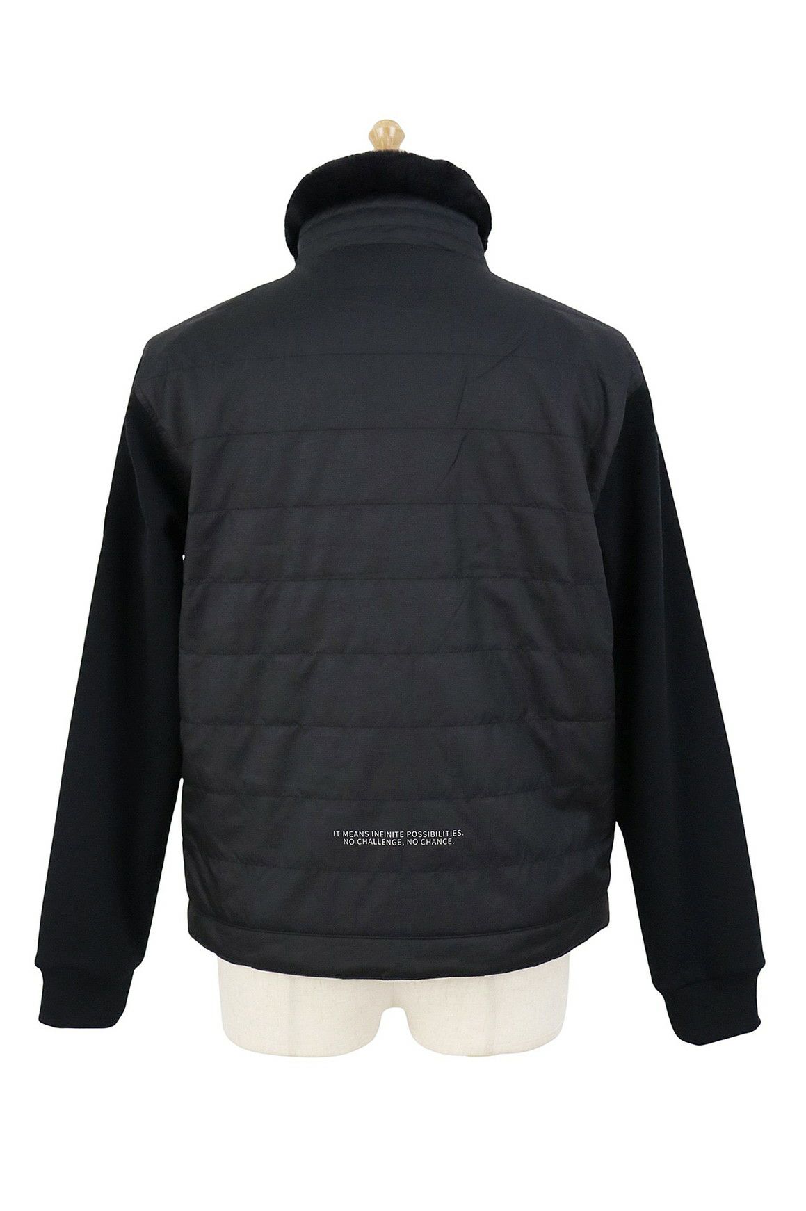 キックスリーのブルゾン