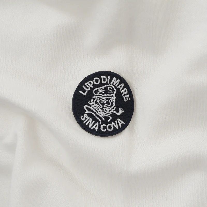 シナコバのトレーナー