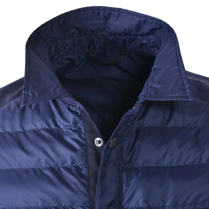 シナコバのブルゾン