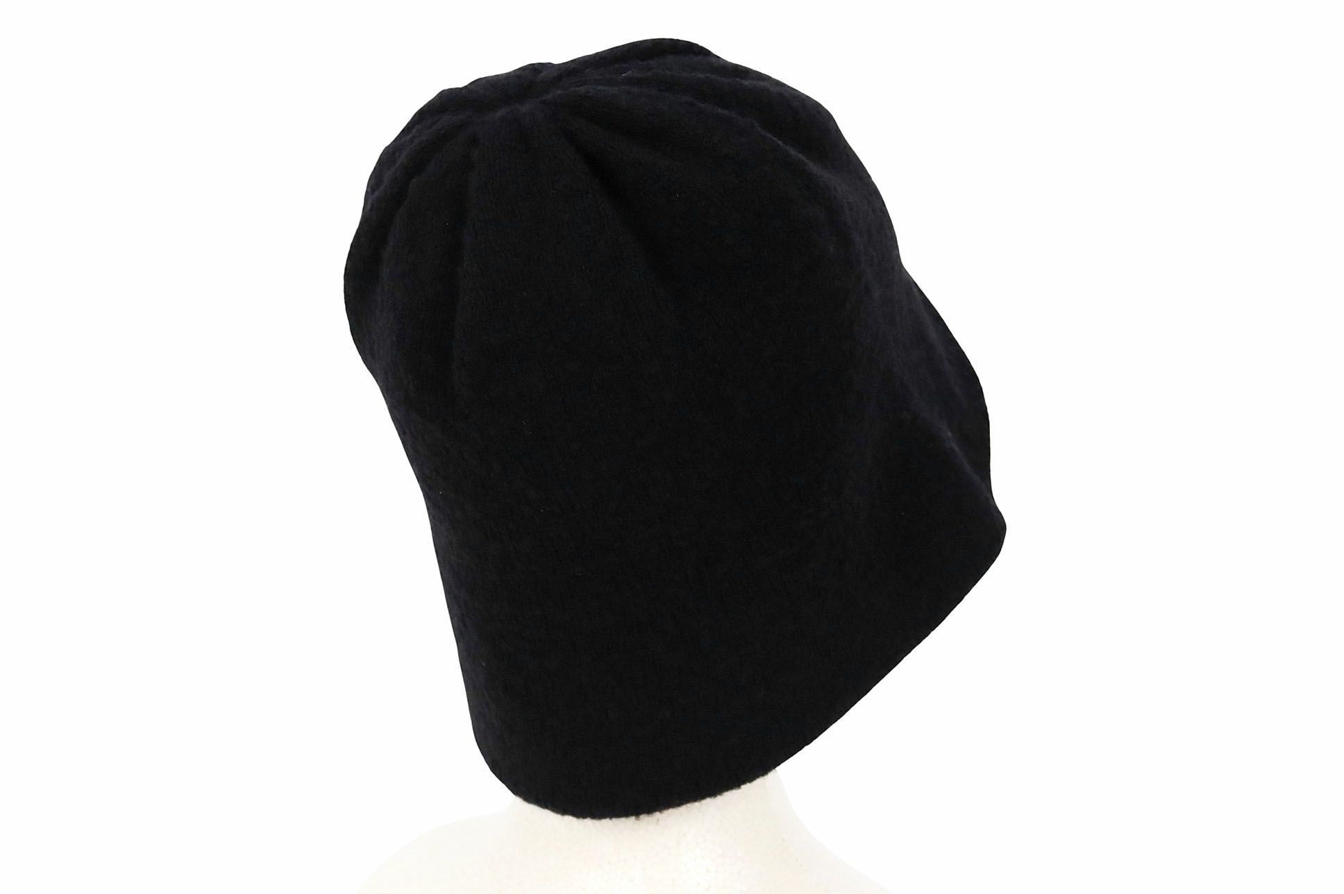 カステルバジャックのニットハット