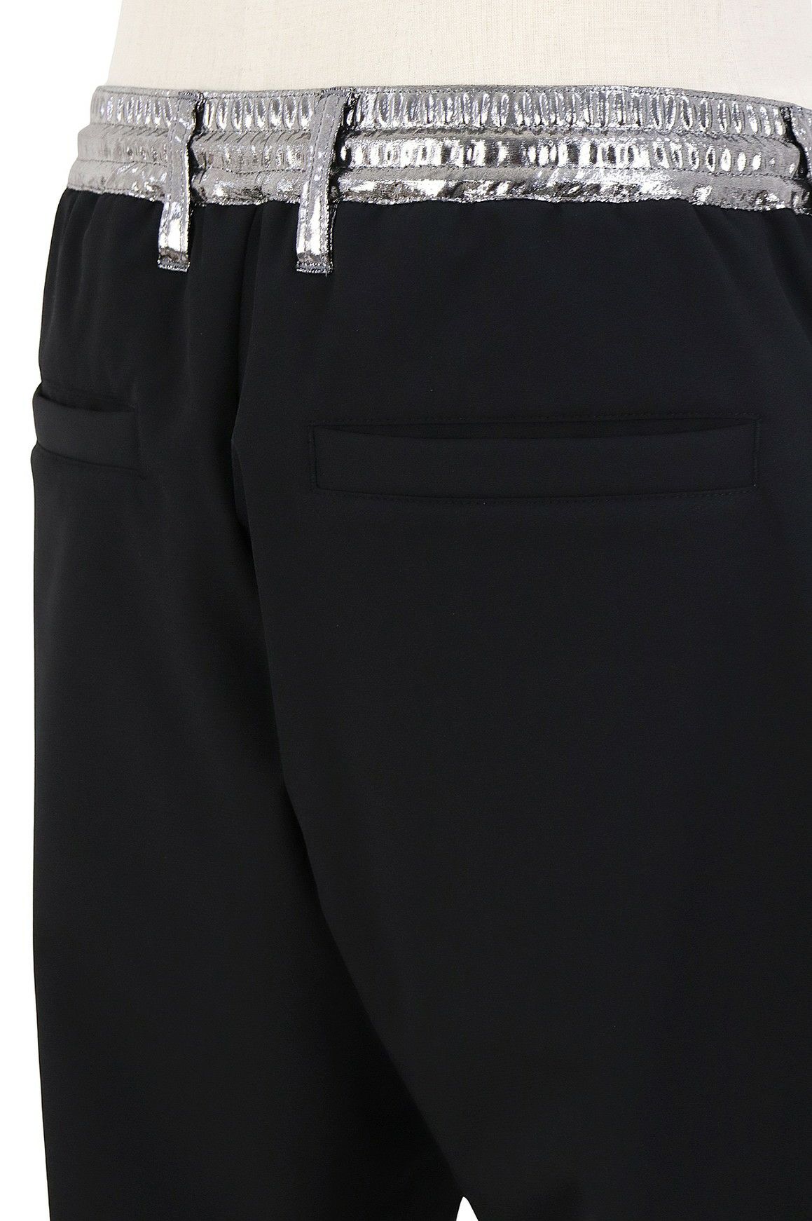 ダンスウィズドラゴンのロングパンツ