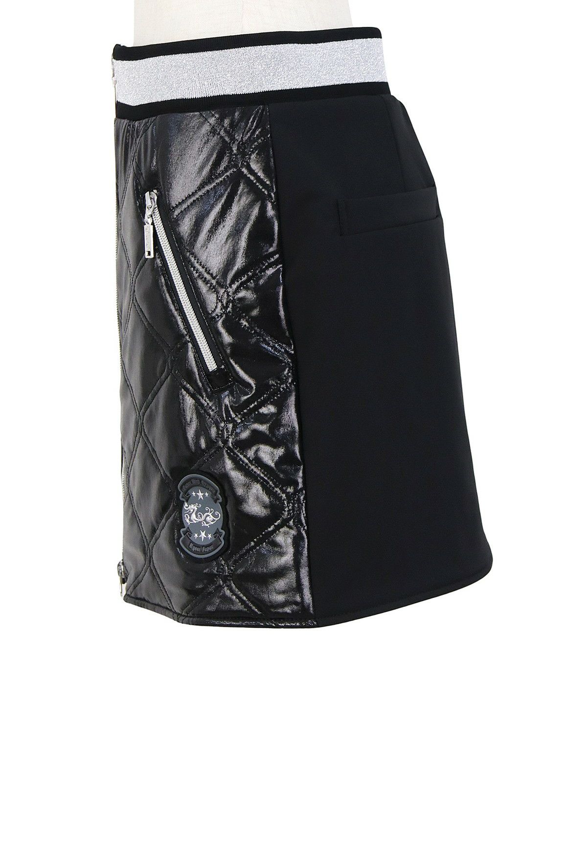 ダンスウィズドラゴンのスカート