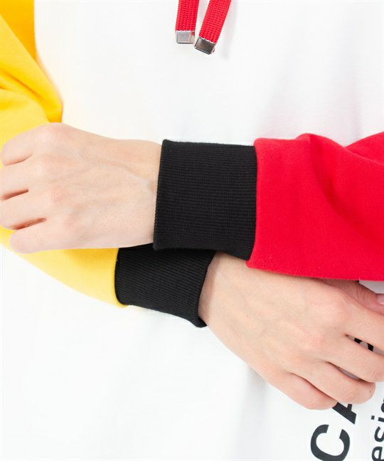 カステルバジャックのパーカー