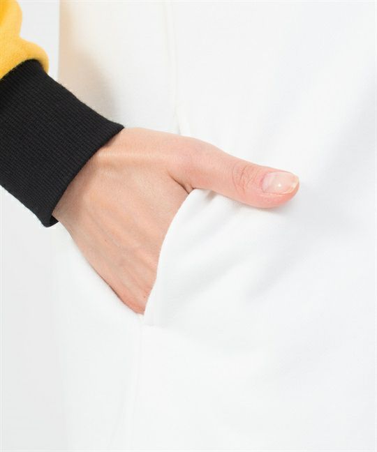 カステルバジャックのパーカー