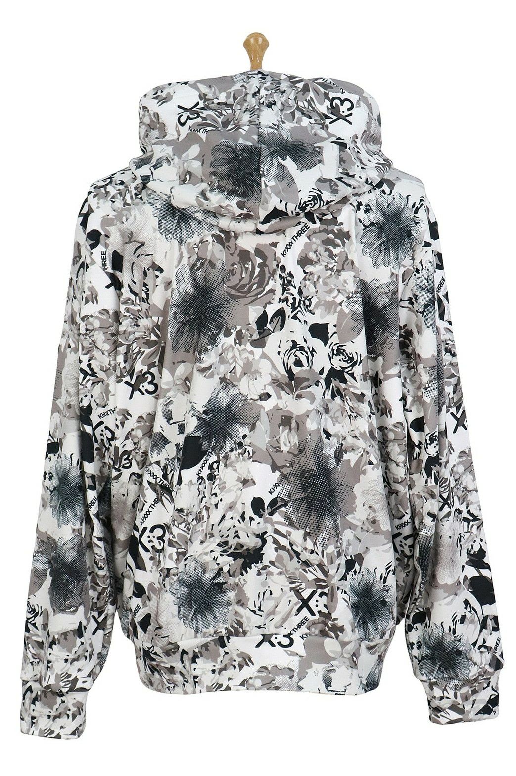 キックスリーのブルゾン