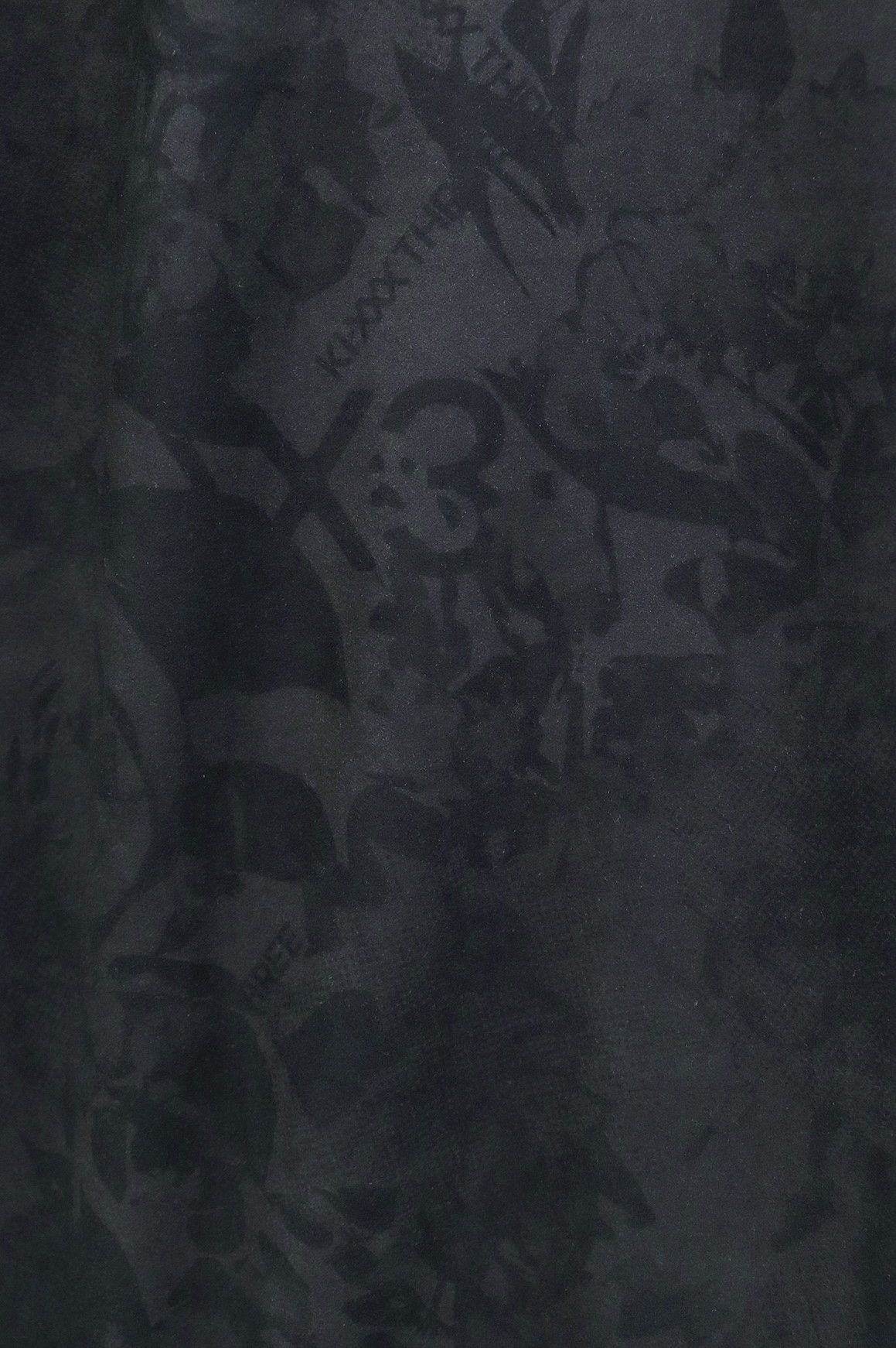 キックスリーのハイネックシャツ