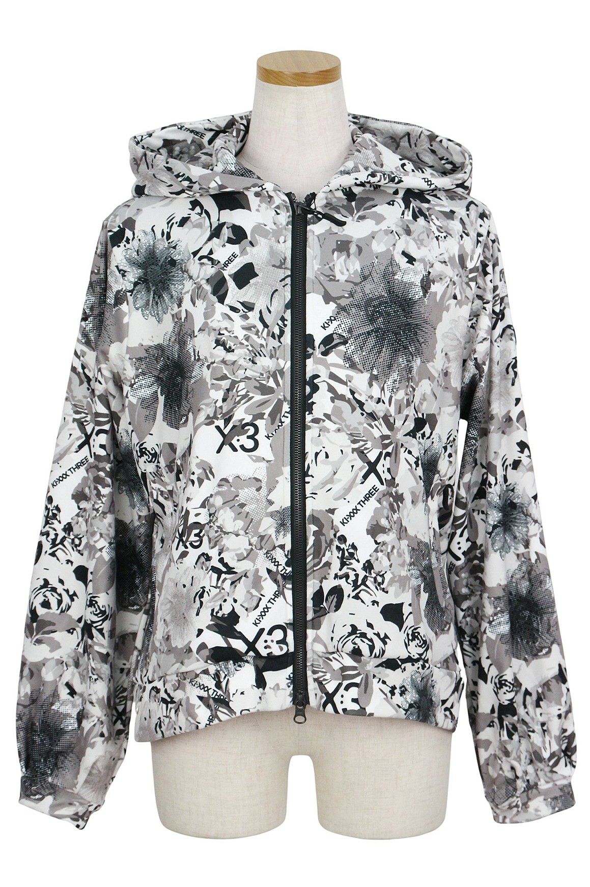 キックスリーのブルゾン