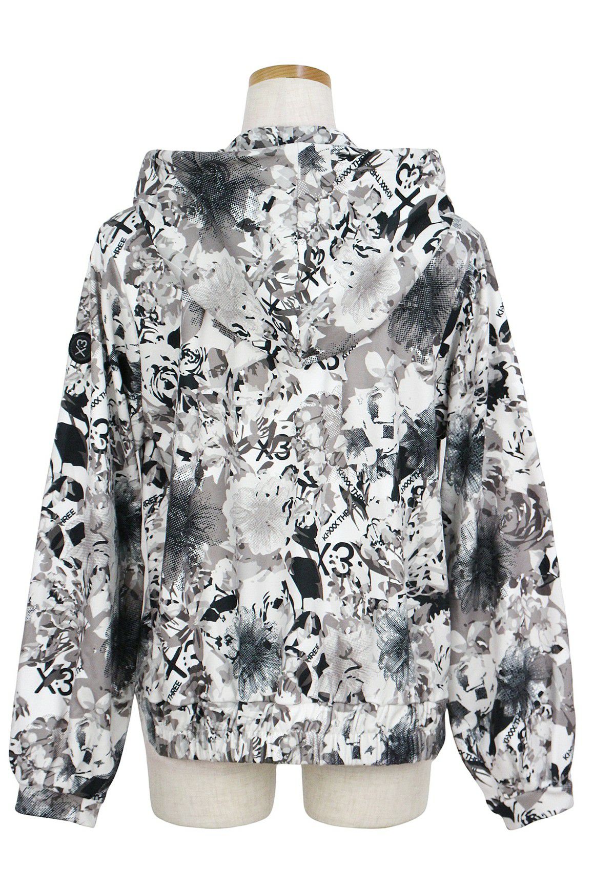 キックスリーのブルゾン