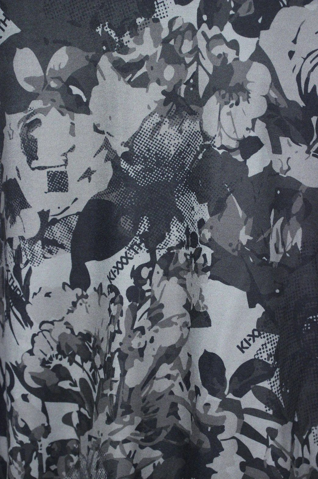 キックスリーのブルゾン