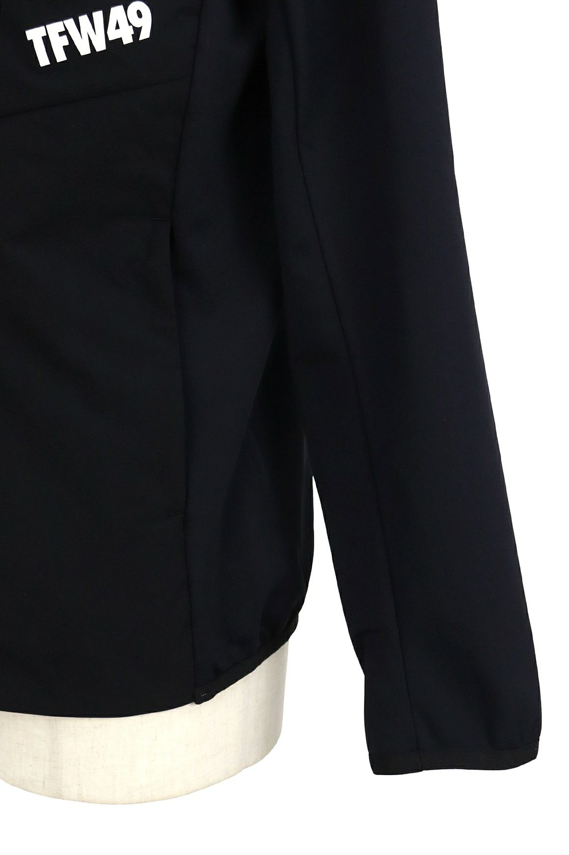 TFW49のブルゾン