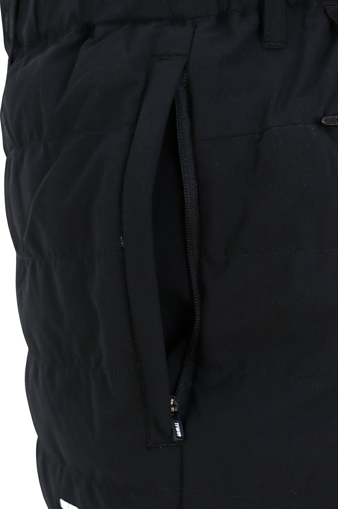 ティーエフダブリューフォーティーナインのロングパンツ