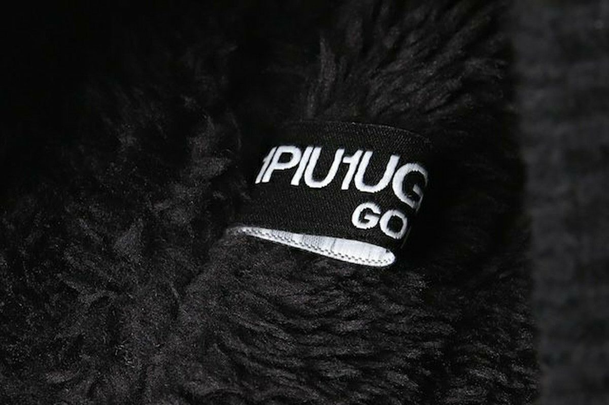 ウノピゥウノウグァーレトレのニットキャップ