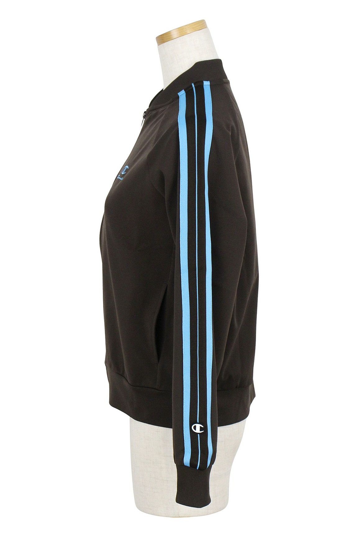 チャンピオン日本正規品のブルゾン