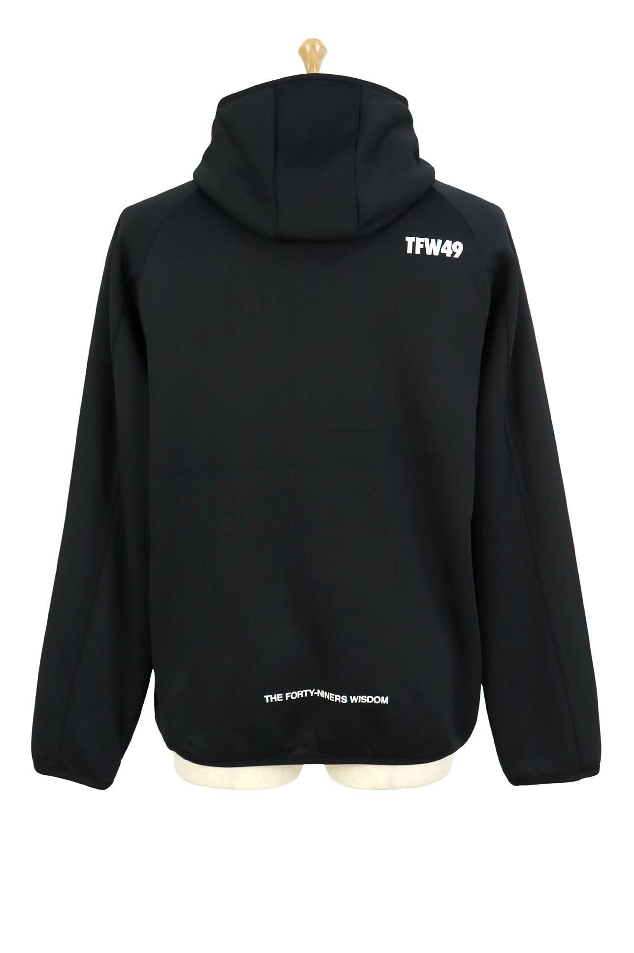 TFW49のパーカー