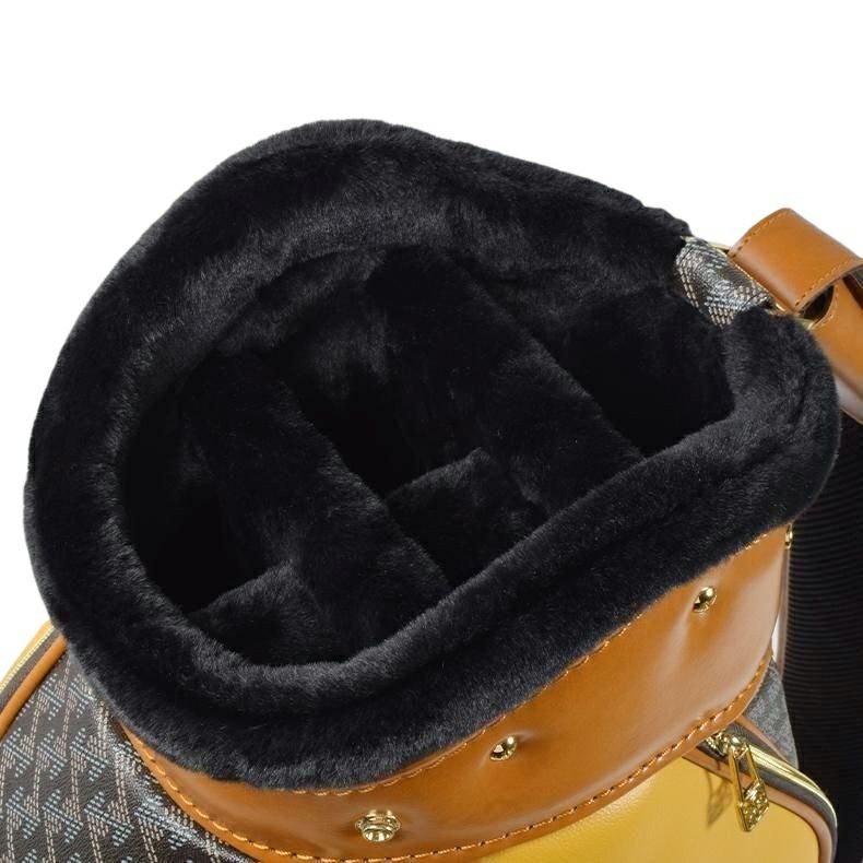 レザレクションのキャディバッグ