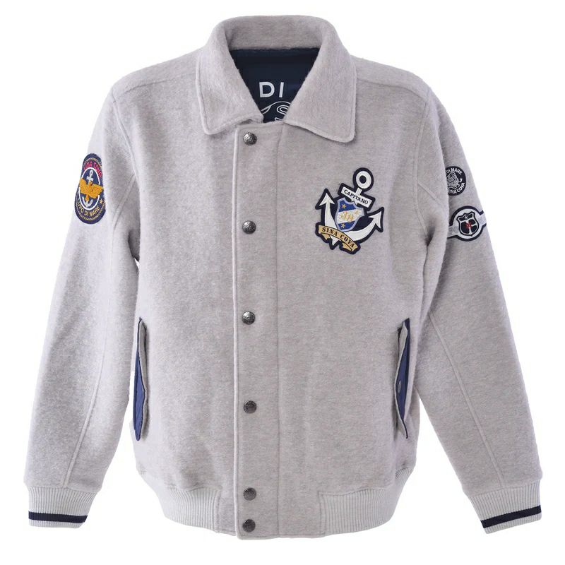 シナコバのブルゾン