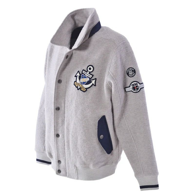 シナコバのブルゾン