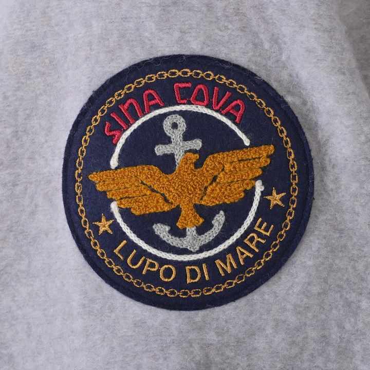 シナコバのブルゾン