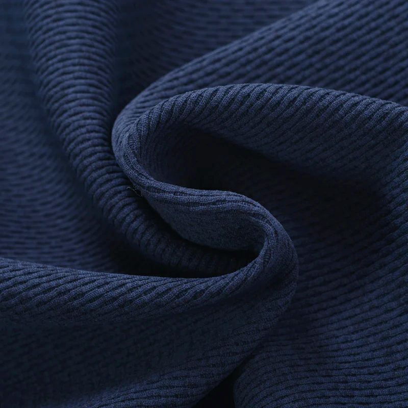 シナコバのハイネックシャツ