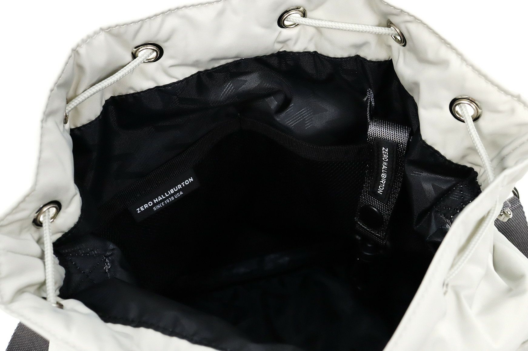 ゼロハリバートンゴルフのカートバッグ