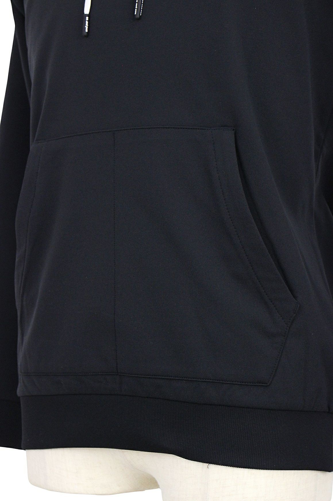 アンパスィのパーカー