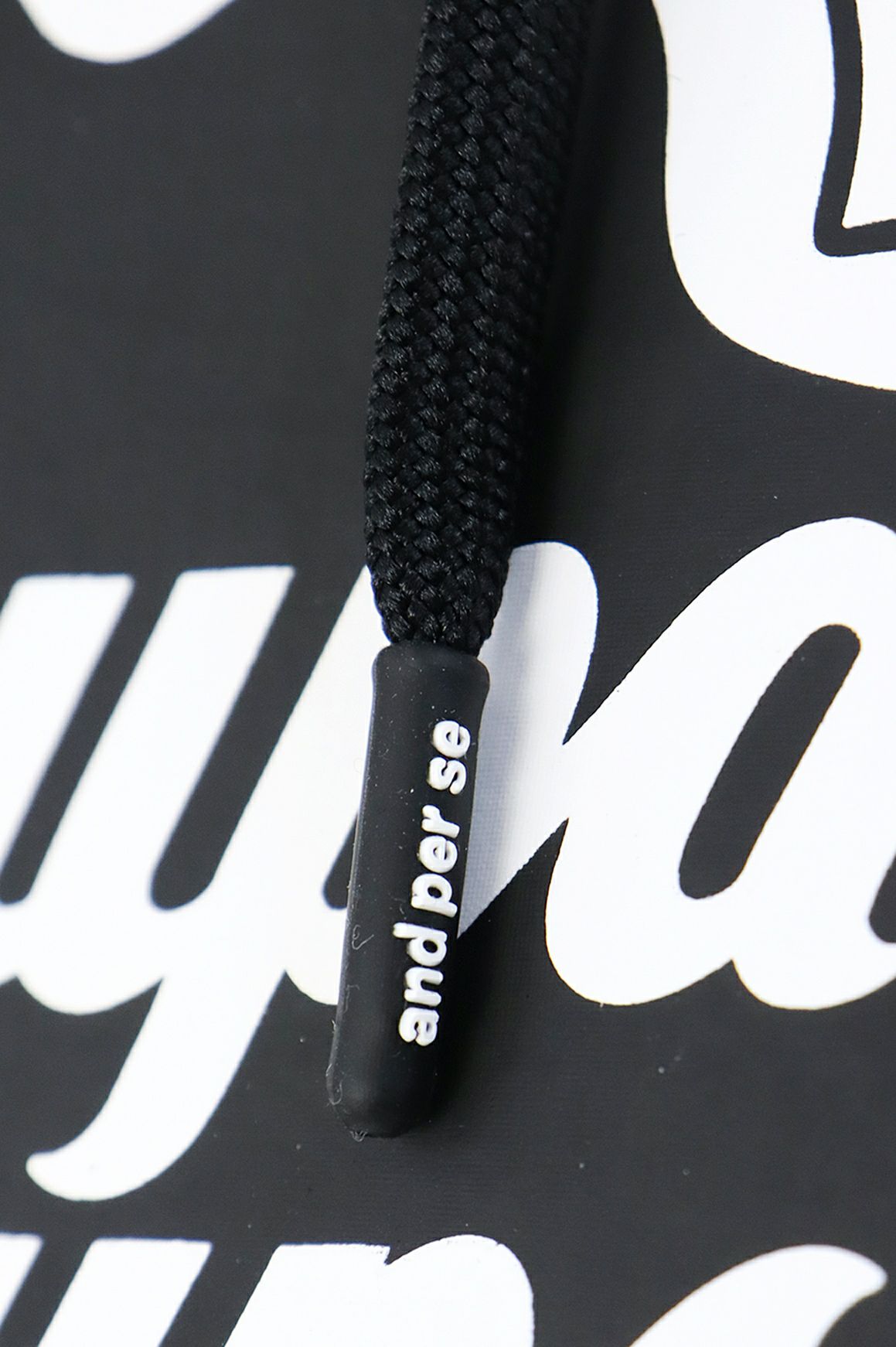 アンパスィのパーカー