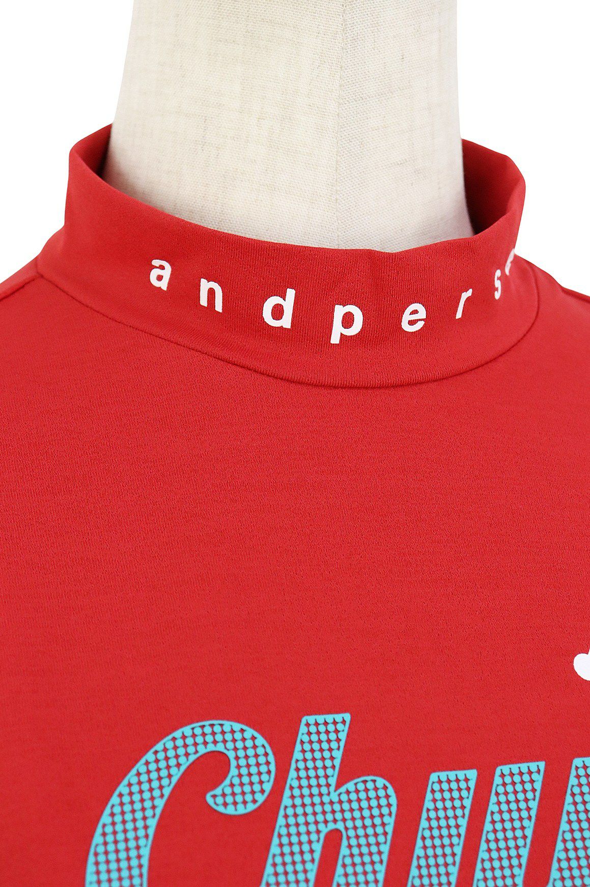 アンパスィのハイネックシャツ