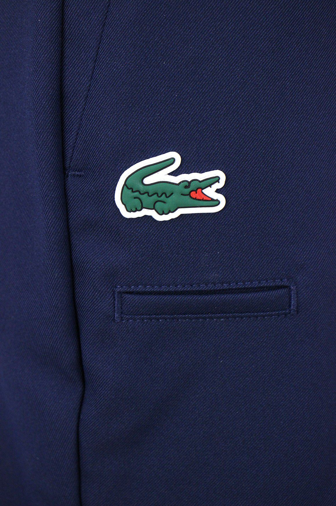 ラコステのロングパンツ