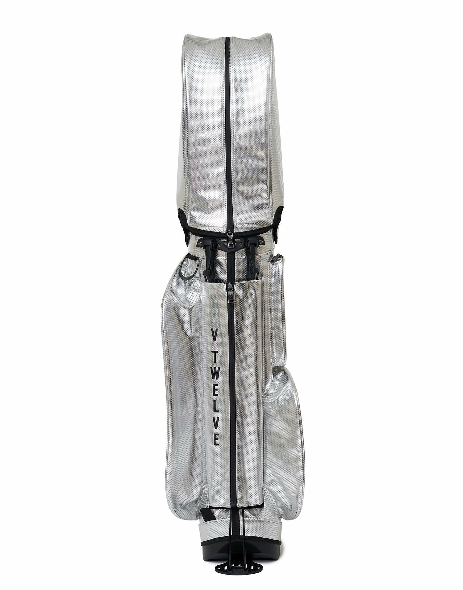 V12のキャディバッグ