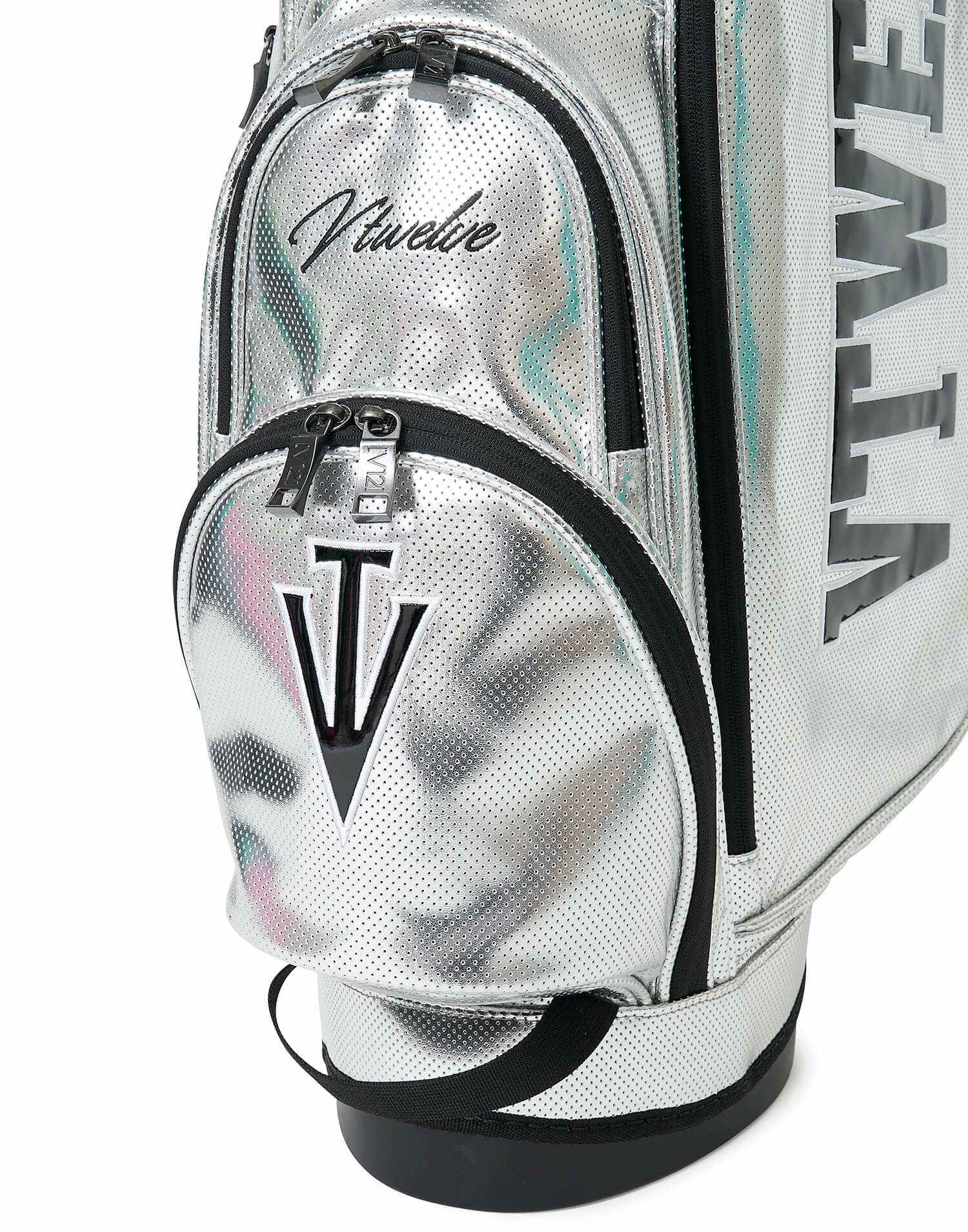 V12のキャディバッグ