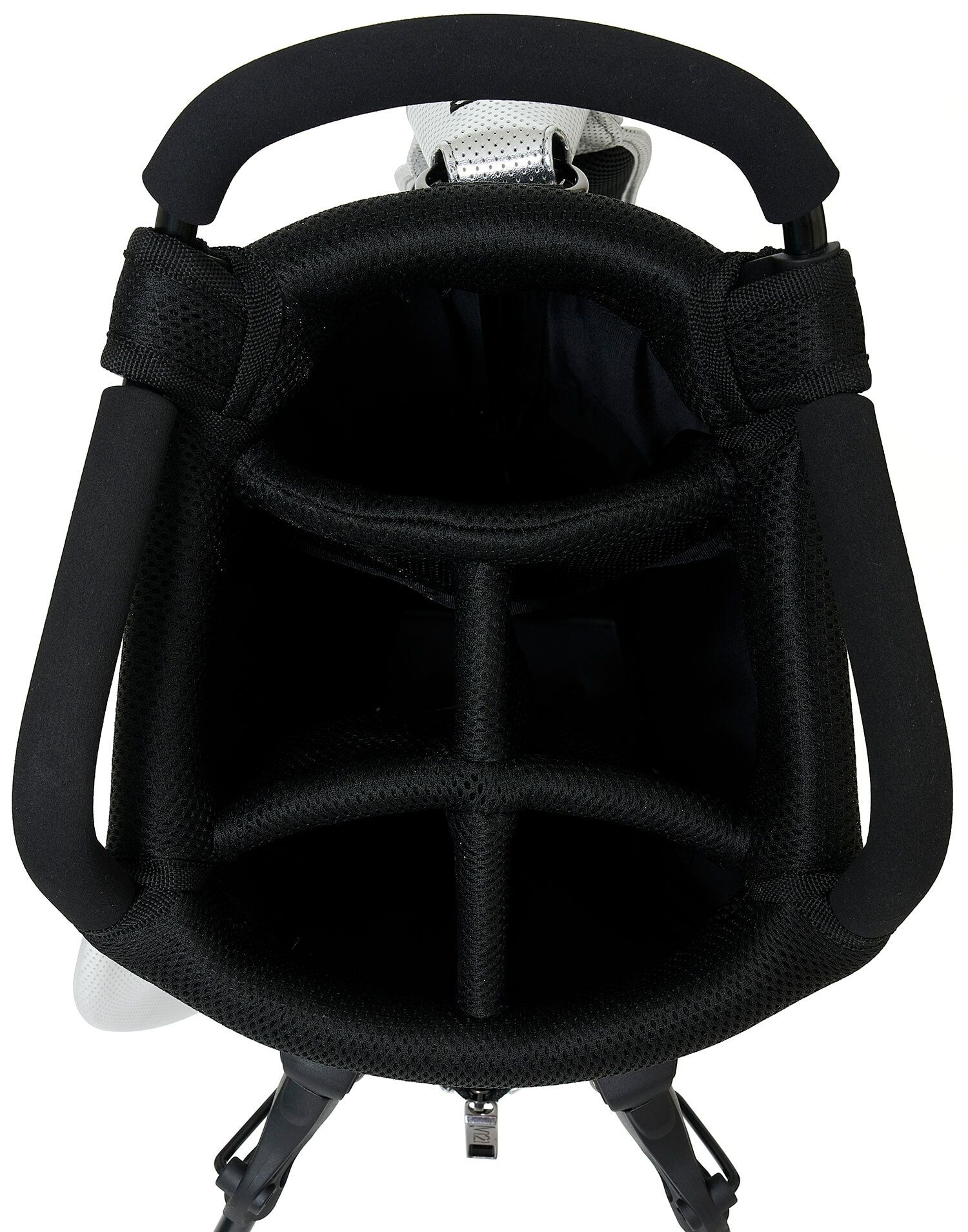 V12のキャディバッグ