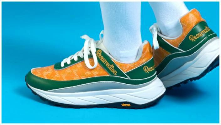 レザレクションのシューズ