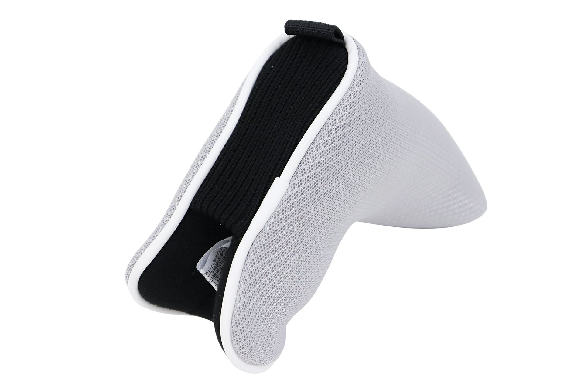 アンパスィのピン型パターカバー